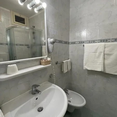 Hotel Stiefel Lignano Sabbiadoro Room photo