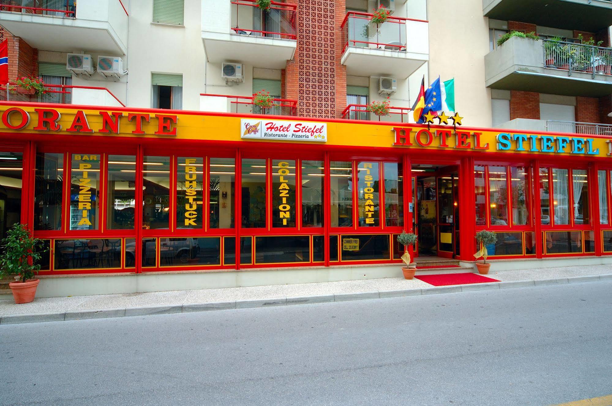 Stiefel Hotel 3*